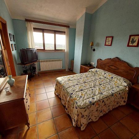 Casa Rural El Callejo Hinojosa de Duero Екстериор снимка